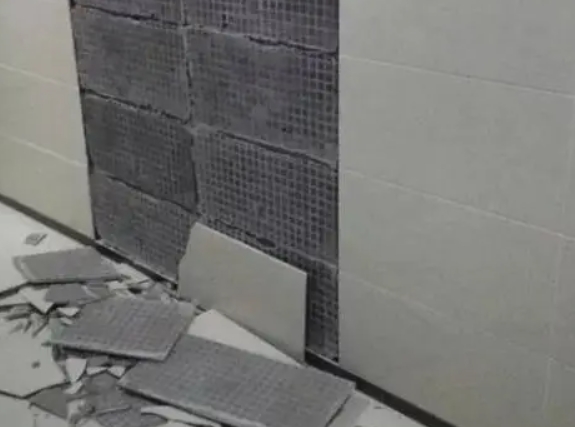 宁远瓷砖空鼓维修公司分享下宁远墙砖松动维修的知识
